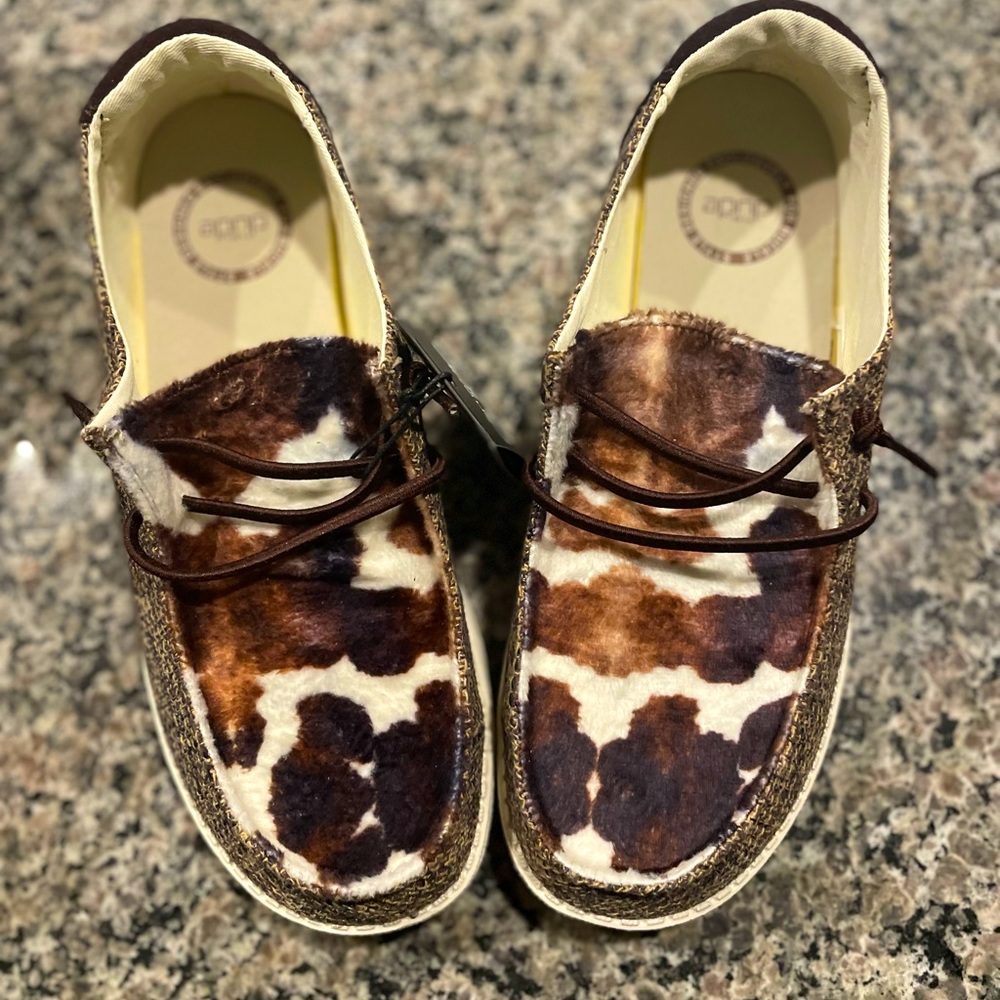 LIMITED EDITION COW PRINT HEYDUDES